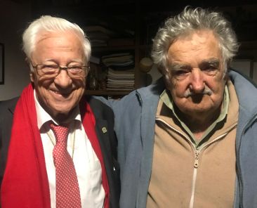 Padre-Angel-y-Jose-Mujica-2